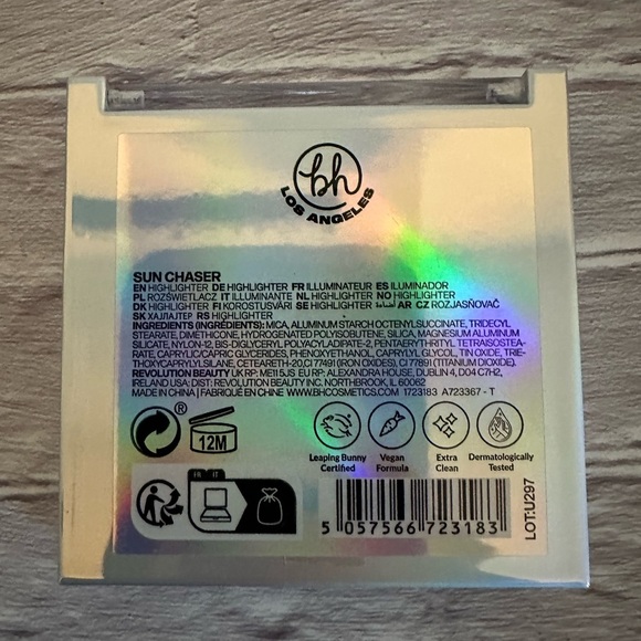 bh Los Angeles - Sun Flecks Powder Highlighter - Sun Chaser shade - Picture 2 of 3